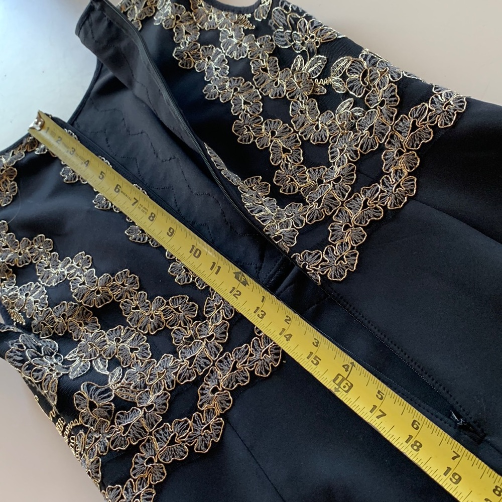 Tadashi Shoji Embroidered Cocktail Dress. 0. NWT. Black Gold Lace Bodice & Hem - Picture 6 of 15